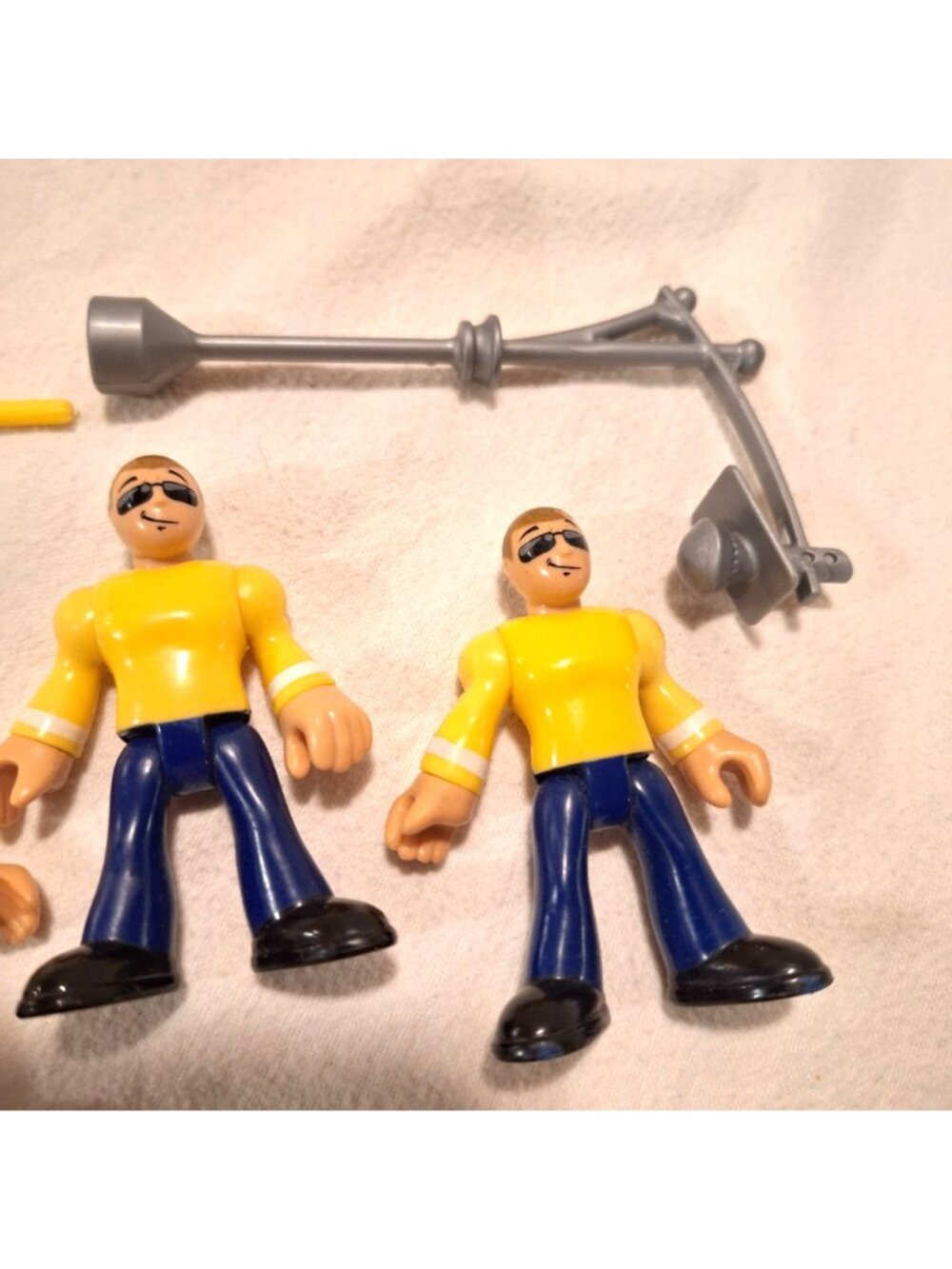 Imaginext City Rescue Construction Yellow 3 Figures Lot with Lamp Post Axe - Picture 9 of 15